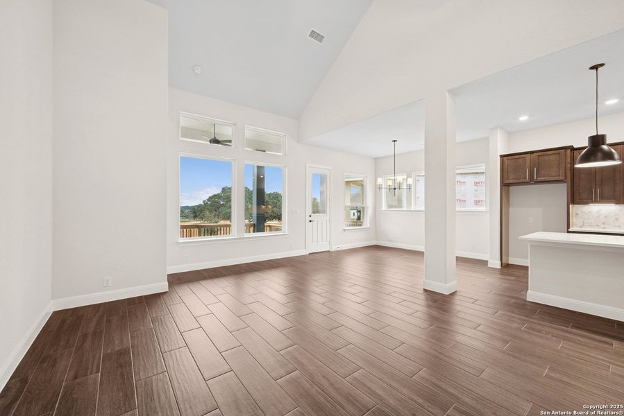 Spacious, unfurnished interior of a new home in Windsong - Reserve Series, Boerne (Image 28). Spacious, unfurnished interior of a new home in Windsong - Reserve Series, Boerne (Image 28).