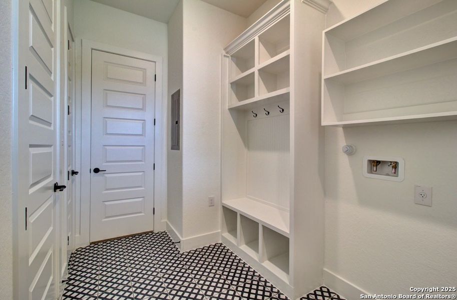 Furnished interior view inside a new home in Verandas at the Rim, San Antonio (Image 16).
