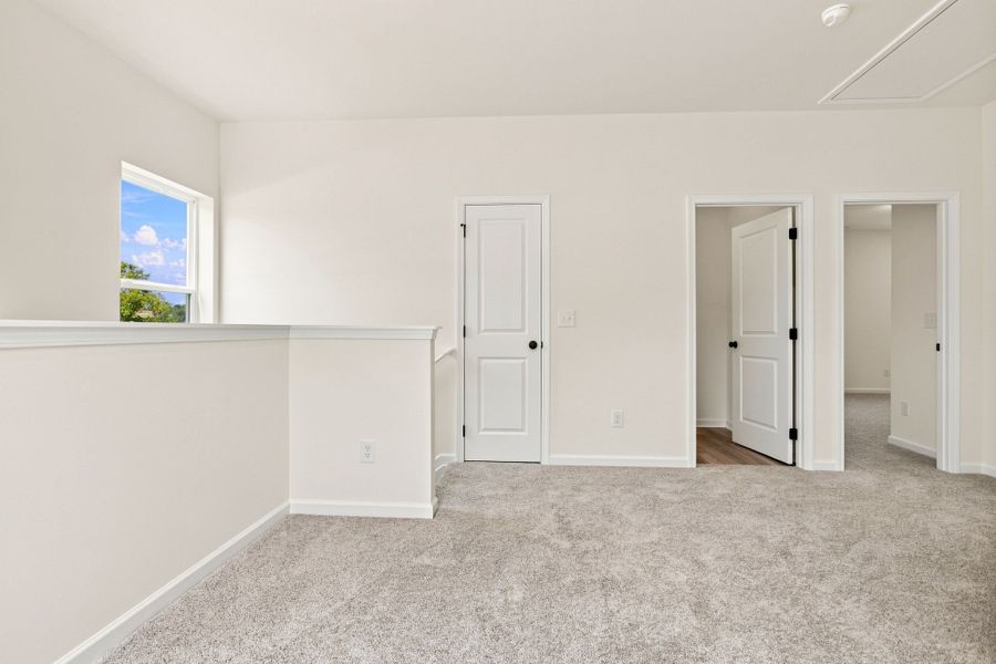 Spacious, unfurnished interior of a new home in Hampshire Hills, Columbia (Image 35). Spacious, unfurnished interior of a new home in Hampshire Hills, Columbia (Image 35).