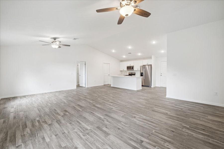 Representative unfurnished interior of a home built from the The Sunshine Retreat by Sunlife Homes LLC in Cape Coral, Cape Coral (Image 11).