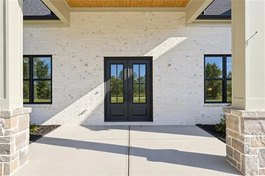Exterior details and patio area of a home in , Winder (Image 3).