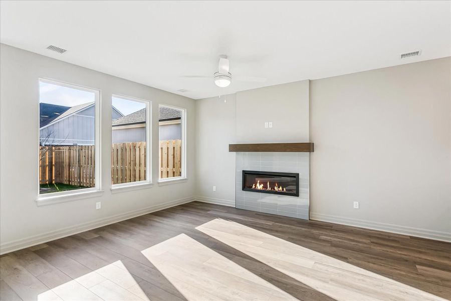 Spacious, unfurnished interior of a new home in The Courtyards at Jacobs Farm, Wichita (Image 14).