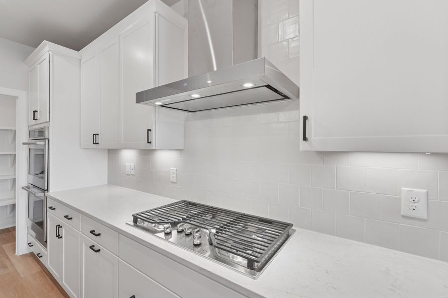 Representative furnished interior of a home built from the Aspen Creek by Tri Pointe Homes in Altis At Serenity, Fuquay Varina (Image 7).