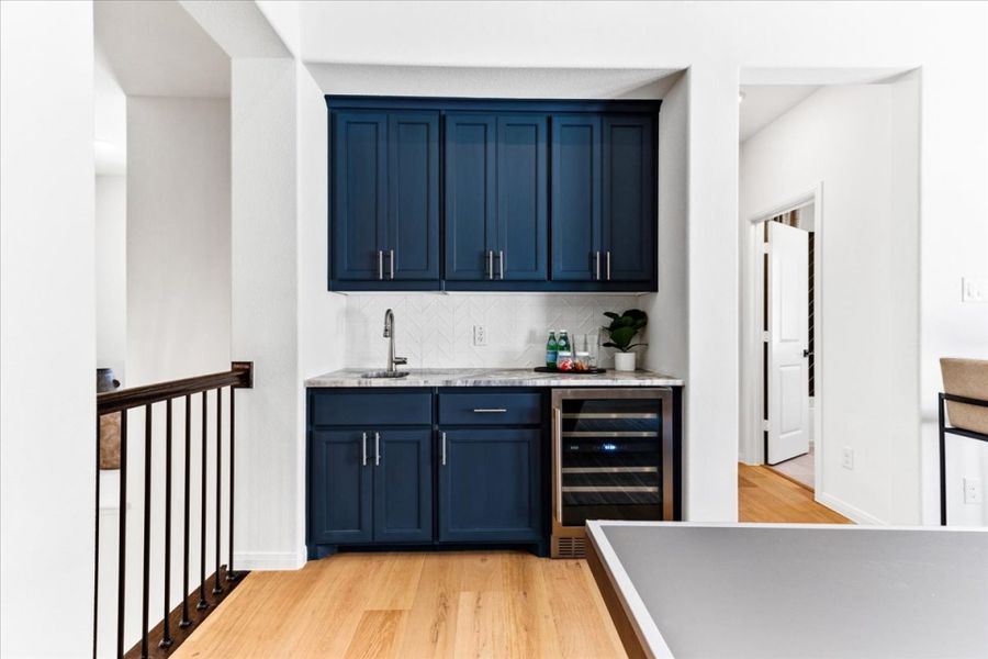 Furnished interior view inside a new home in Nelson Lake, Rockwall (Image 11).