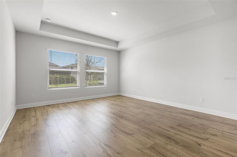 Spacious, unfurnished interior of a new home in Chapel Crossings, Wesley Chapel (Image 31). Spacious, unfurnished interior of a new home in Chapel Crossings, Wesley Chapel (Image 31).