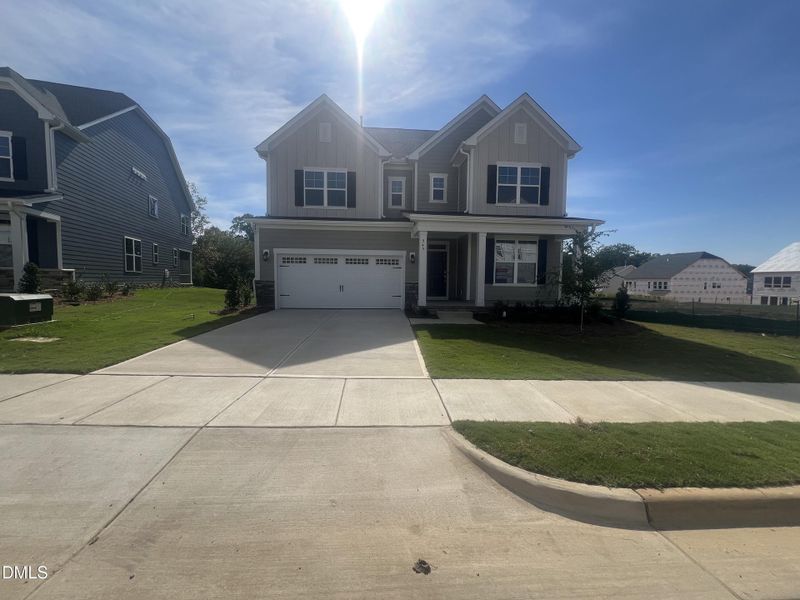 SUN_Stoneriver_Pic_EastmanIII_Front_1of1