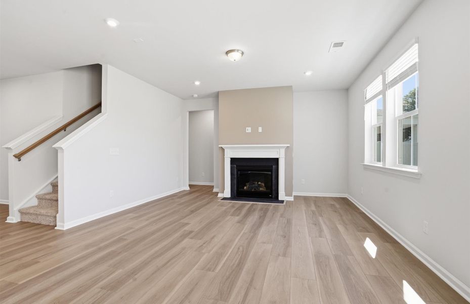 Spacious, unfurnished interior of a new home in Fox Hollow, Spartanburg (Image 28). Spacious, unfurnished interior of a new home in Fox Hollow, Spartanburg (Image 28).