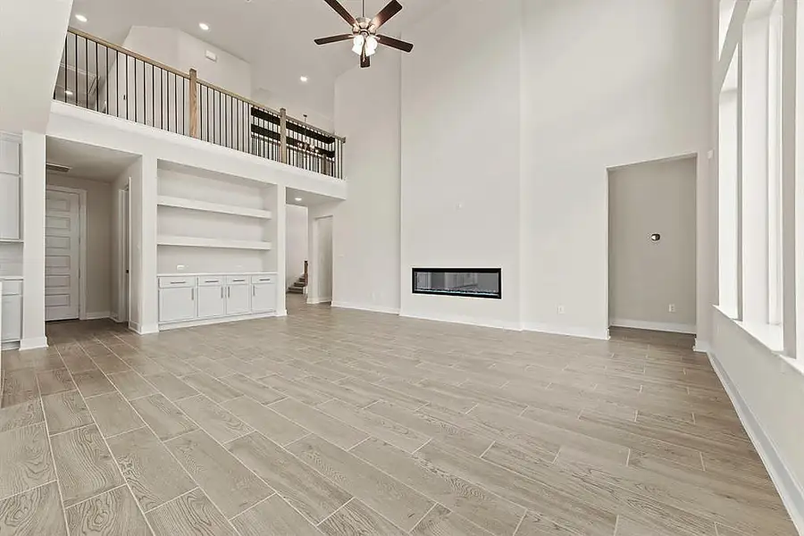 Representative unfurnished interior of a home built from the The Paso Robles by Westin Homes in ARTAVIA® - 65' Art Collection, Conroe (Image 15).