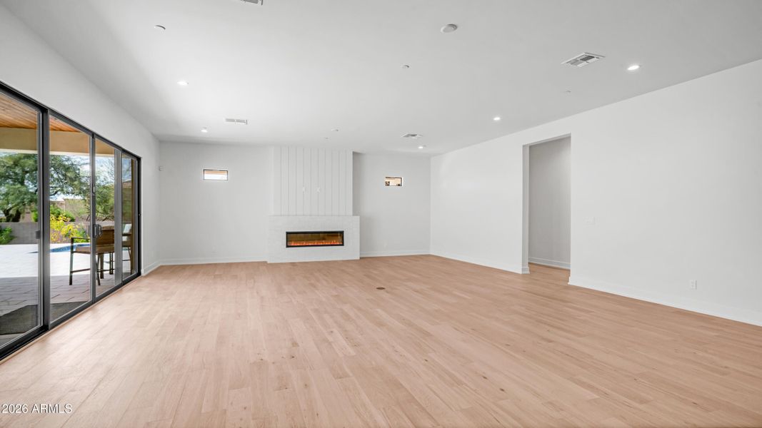 Lot 2 (20) - Copy Lot 2 (20) - Copy