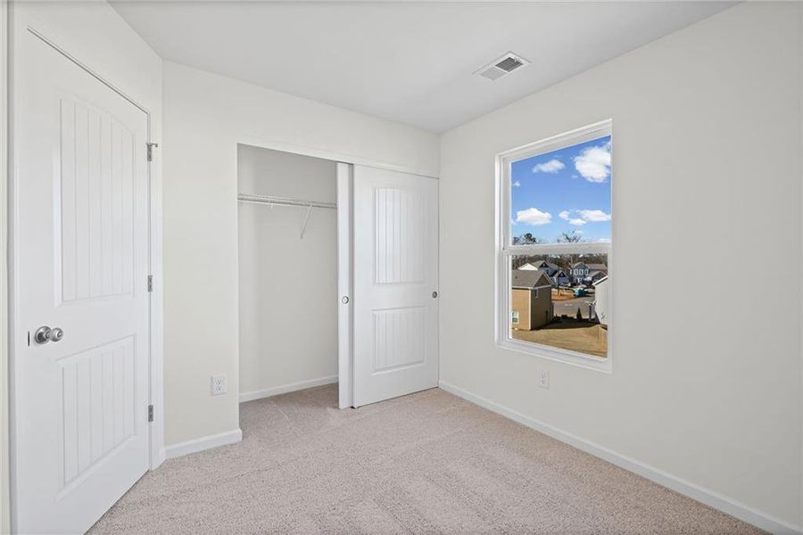 Spacious, unfurnished interior of a new home in Sage Woods, Dallas (Image 32).