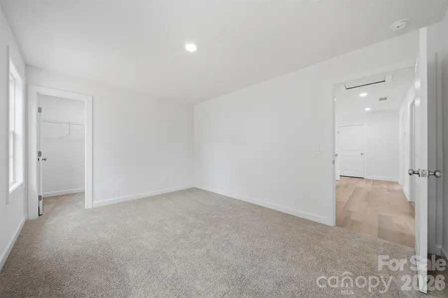 Spacious, unfurnished interior of a new home in , Hickory (Image 21).