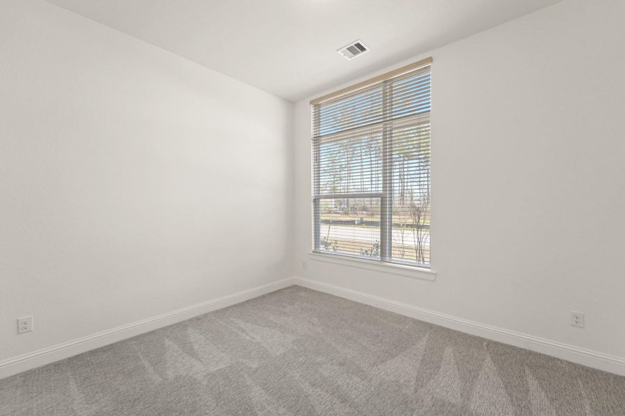 Spacious, unfurnished interior of a new home in The Highlands - 65', Porter (Image 40).