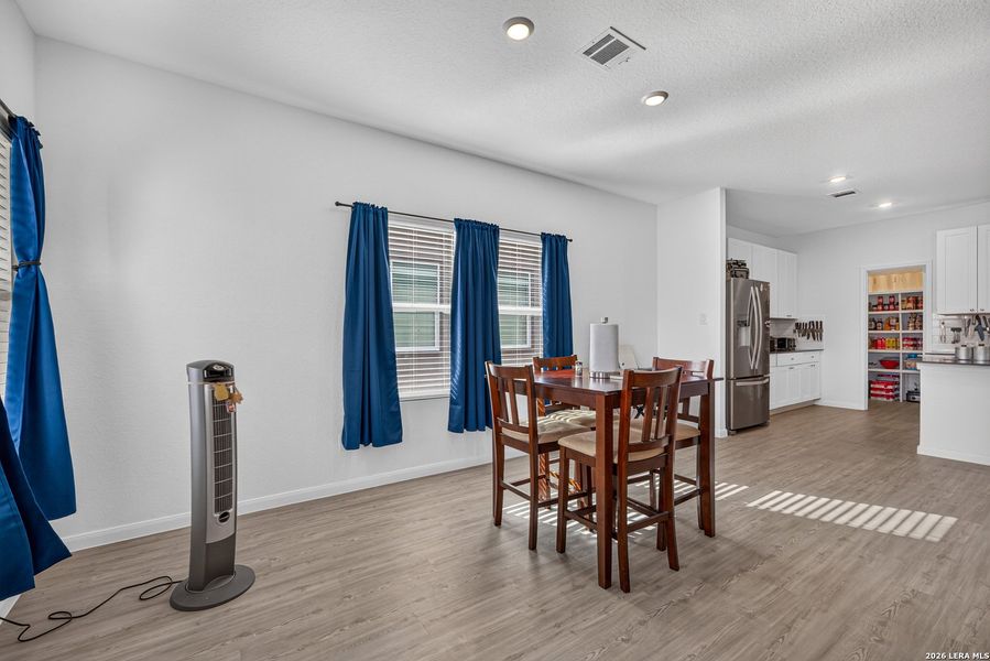 Furnished interior view inside a new home in Silos: Barrington Collection, San Antonio (Image 17).