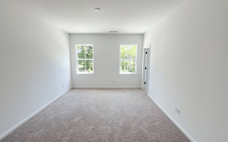 Spacious, unfurnished interior of a new home in Wendell Falls, Wendell (Image 13). Spacious, unfurnished interior of a new home in Wendell Falls, Wendell (Image 13).