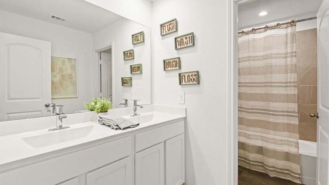 Furnished interior view inside a new home in Lake Conroe Cove, Willis (Image 32).