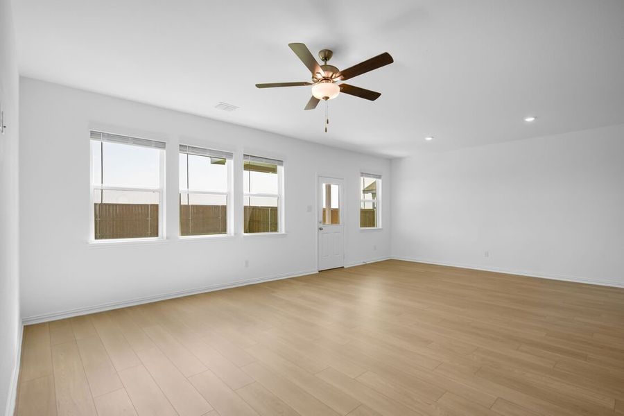 Spacious, unfurnished interior of a new home in River Ridge, Crandall (Image 11). Spacious, unfurnished interior of a new home in River Ridge, Crandall (Image 11).