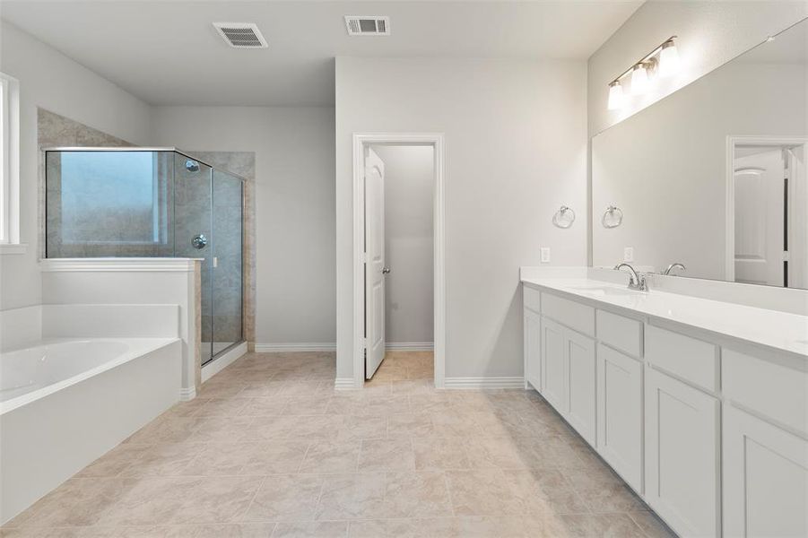 Furnished interior view inside a new home in Covenant Park, Springtown (Image 12).