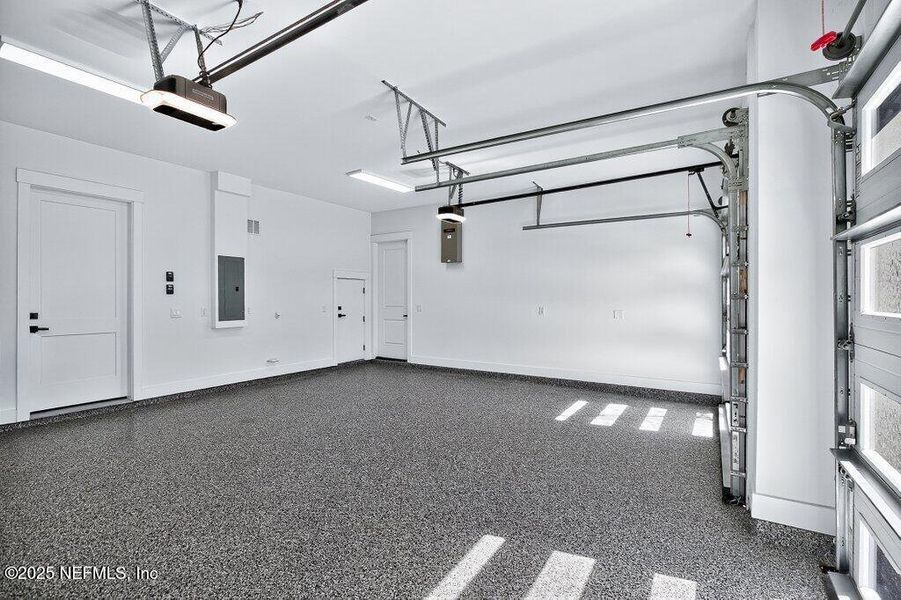 Spacious, unfurnished interior of a new home in , Neptune Beach (Image 27).