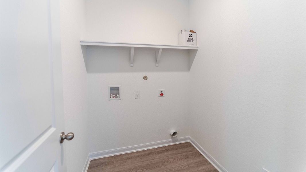 Spacious, unfurnished interior of a new home in Katzer Ranch, Converse (Image 32).