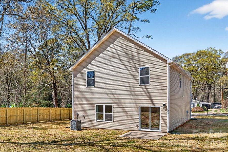 Exterior details and patio area of a home in , Charlotte (Image 4).