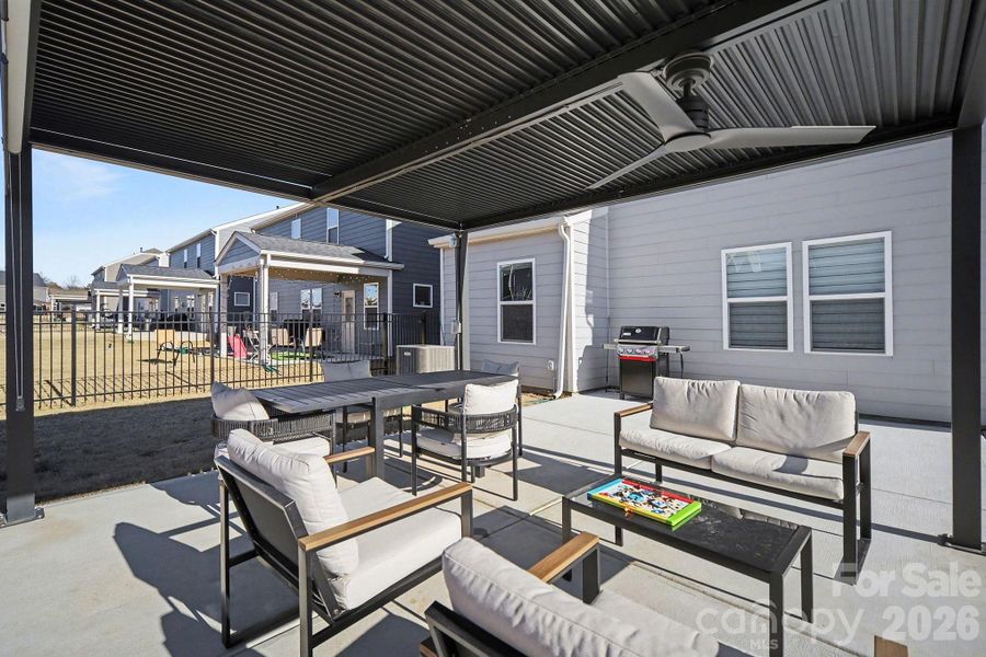 Exterior details and patio area of a home in Parkside Crossing, Charlotte (Image 4).