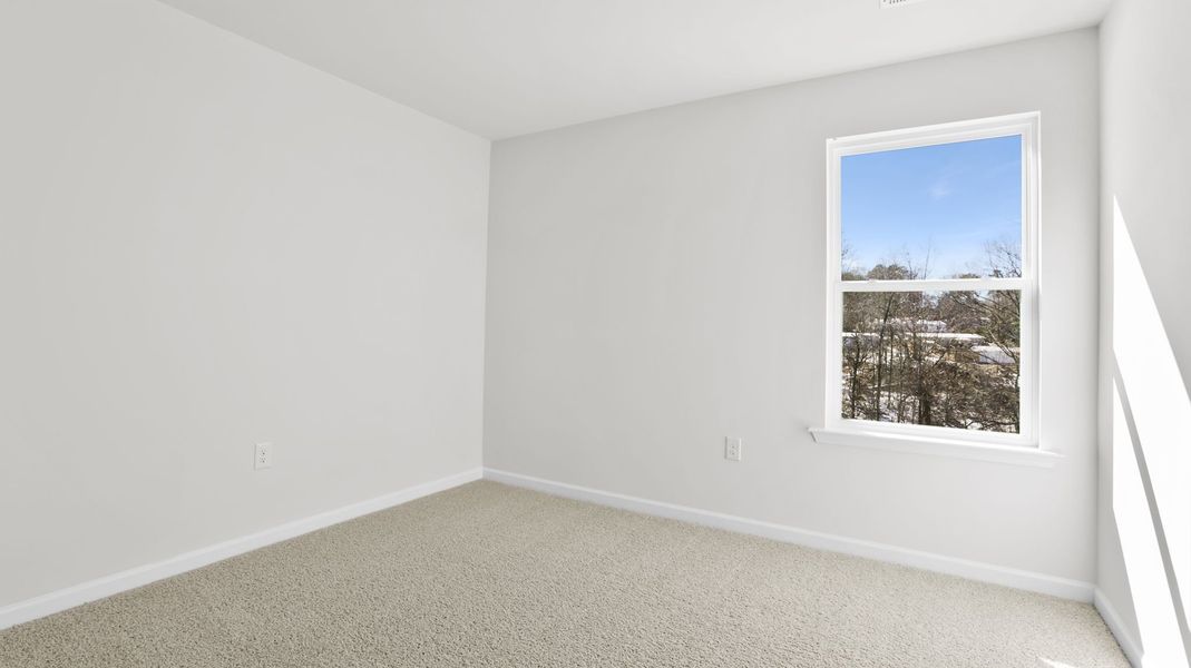 Spacious, unfurnished interior of a new home in Durbin Meadows, Fountain Inn (Image 17).