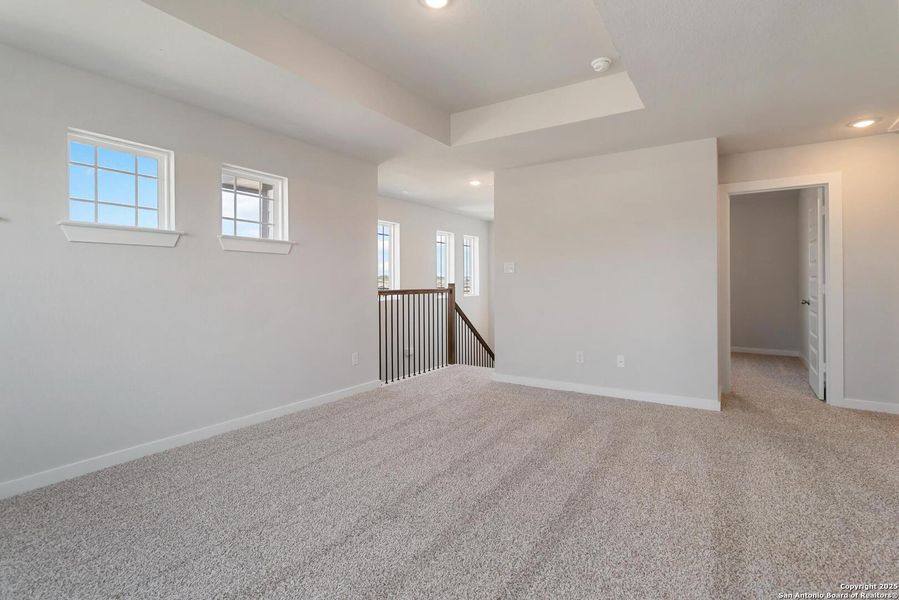 Spacious, unfurnished interior of a new home in Willow Point, San Antonio (Image 17). Spacious, unfurnished interior of a new home in Willow Point, San Antonio (Image 17).
