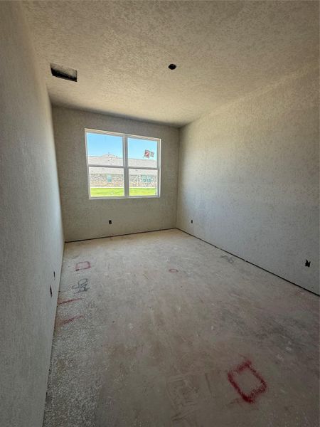 Spacious, unfurnished interior of a new home in Berry Creek Highlands, Georgetown (Image 21).