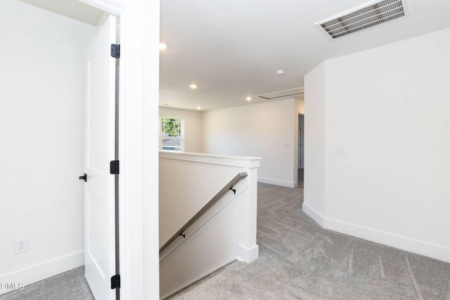 Landing 01 Landing 01