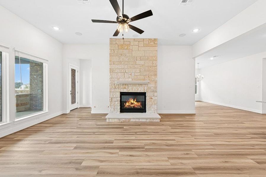 Spacious, unfurnished interior of a new home in Santa Rita Ranch, Liberty Hill (Image 24). Spacious, unfurnished interior of a new home in Santa Rita Ranch, Liberty Hill (Image 24).