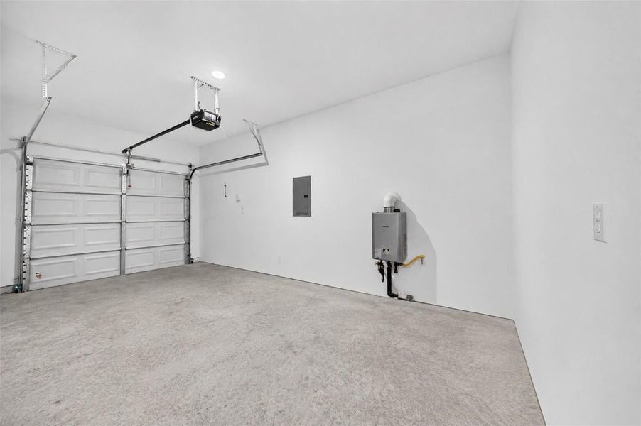 Spacious, unfurnished interior of a new home in The Villas at Legacy Park, Houston (Image 19).