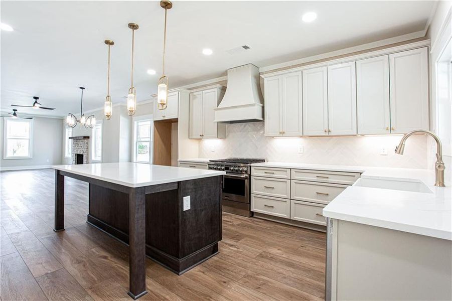 Furnished interior view inside a new home in , Grayson (Image 14).