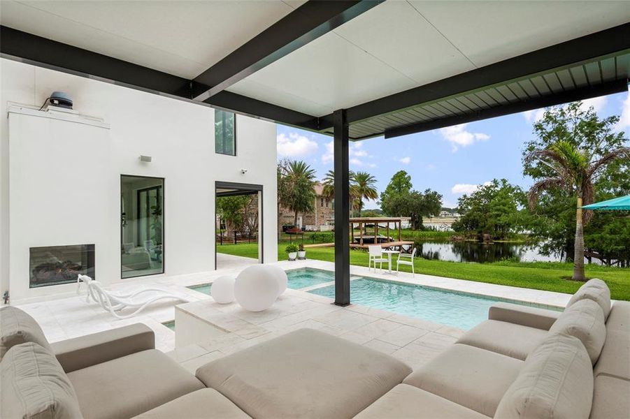 Exterior details and patio area of a home in , Windermere (Image 38).