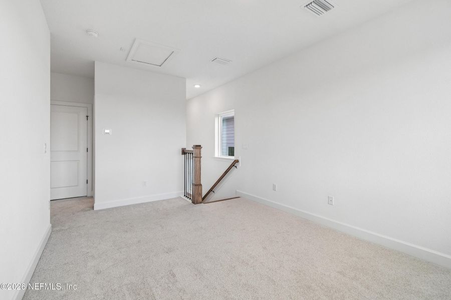 Spacious, unfurnished interior of a new home in Seven Pines 40' Front Entry, Jacksonville (Image 17).