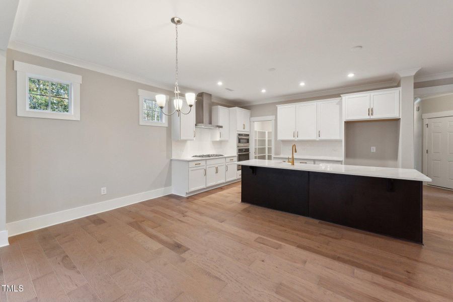 10-Nook and Dining 10-Nook and Dining