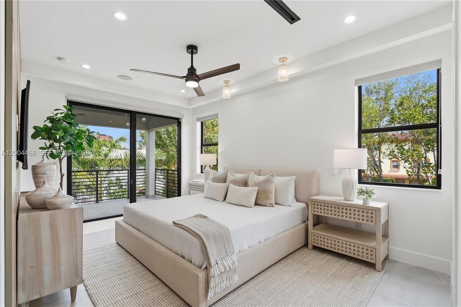 Furnished interior view inside a new home in , Fort Lauderdale (Image 14).
