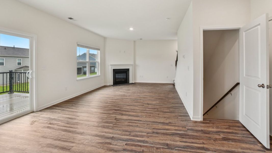 Spacious, unfurnished interior of a new home in The Hideaway at Fox Meadows, Bluff City (Image 10). Spacious, unfurnished interior of a new home in The Hideaway at Fox Meadows, Bluff City (Image 10).