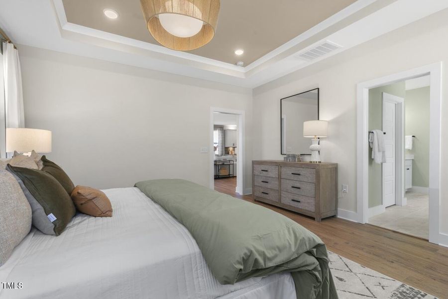 RDU_Stonebarrow_Glades_Lot10_OwnersBedrm