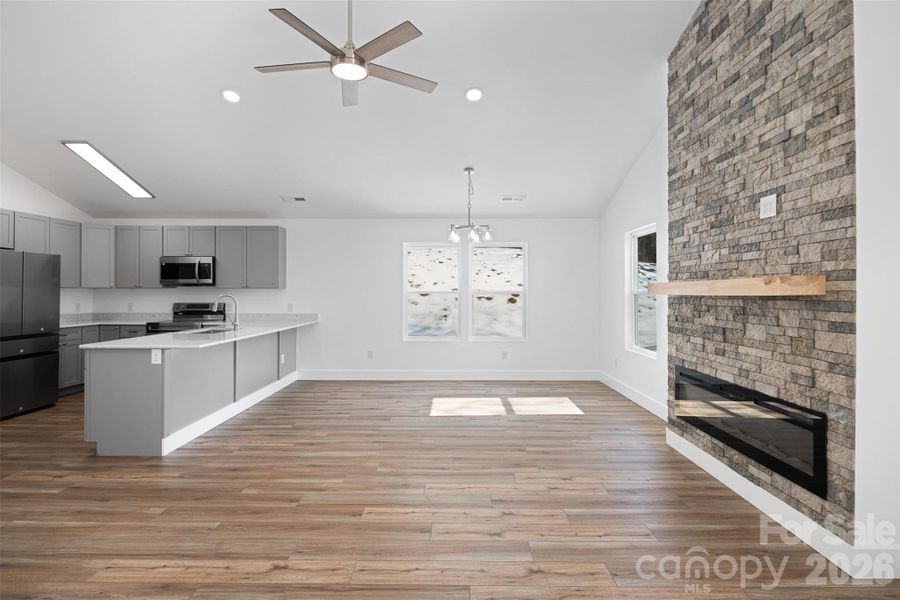 Spacious Open Floor Plan Spacious Open Floor Plan