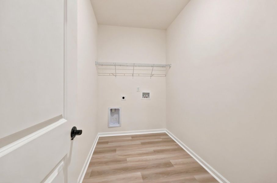 Spacious, unfurnished interior of a new home in Oak Grove, Conway (Image 27).