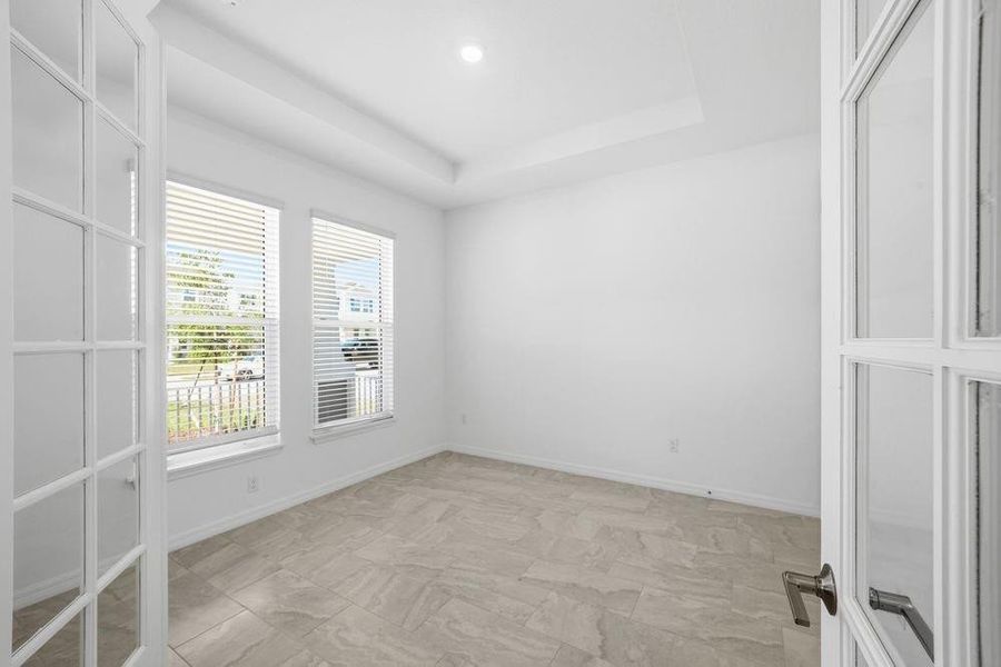 532 SE Ranch Oak Circle ~ Ready Now
