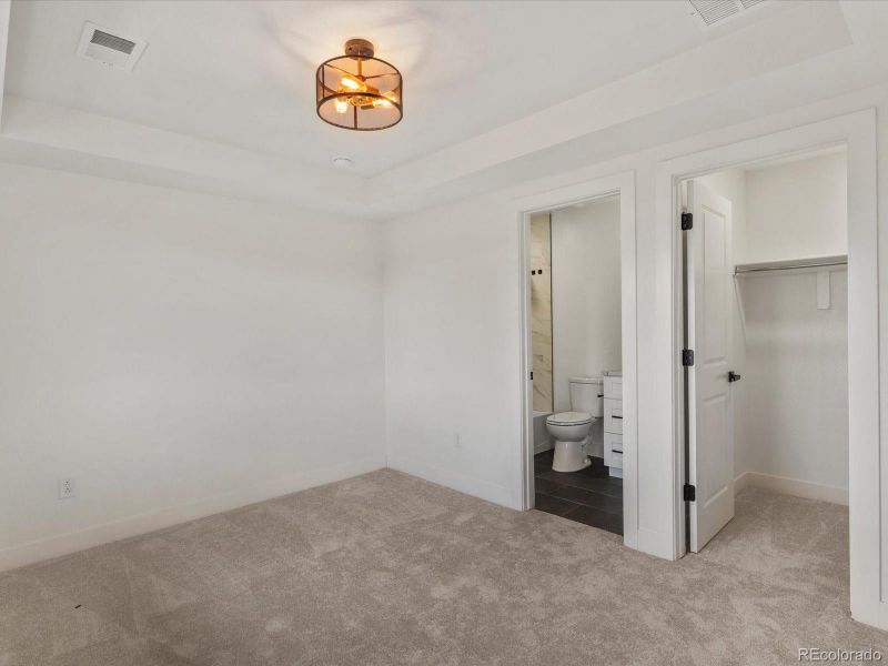 Spacious, unfurnished interior of a new home in , Denver (Image 25).