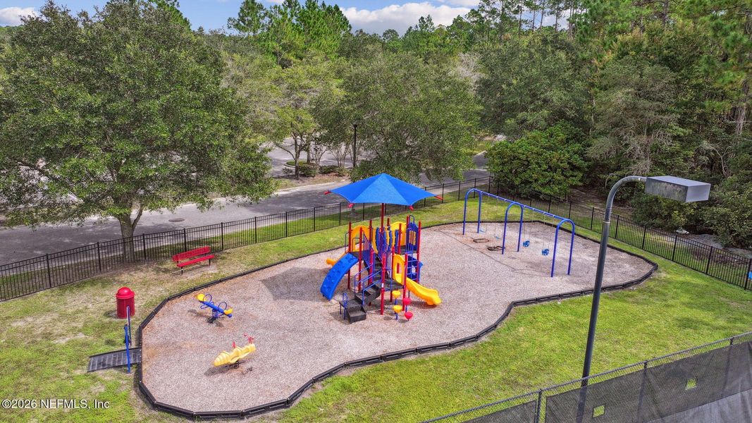 Community amenities in , Fernandina Beach (Image 19).
