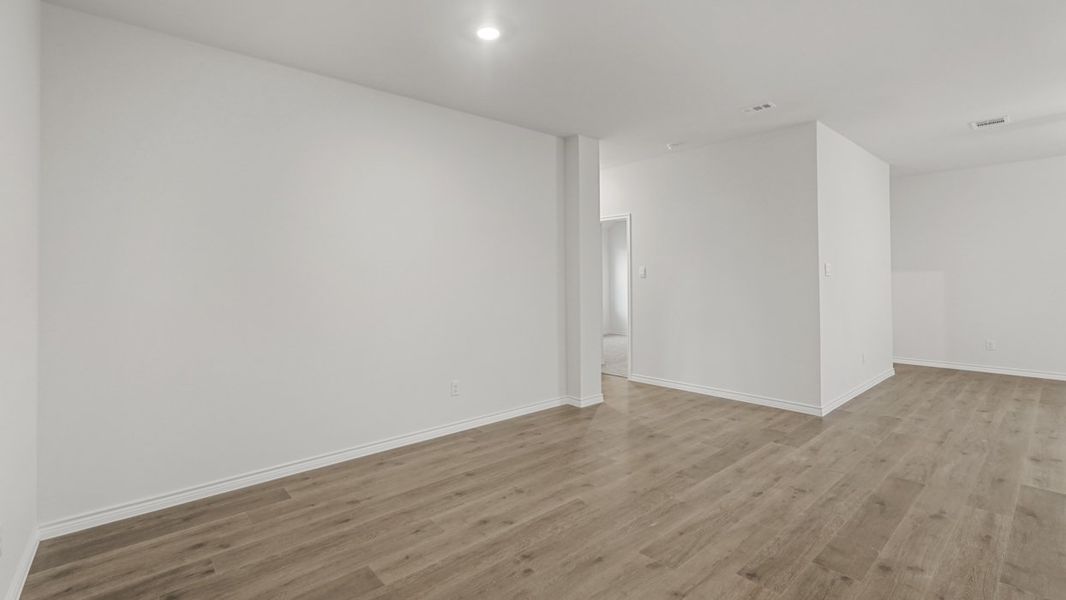 Spacious, unfurnished interior of a new home in Fireside by the Lake, Garland (Image 15).