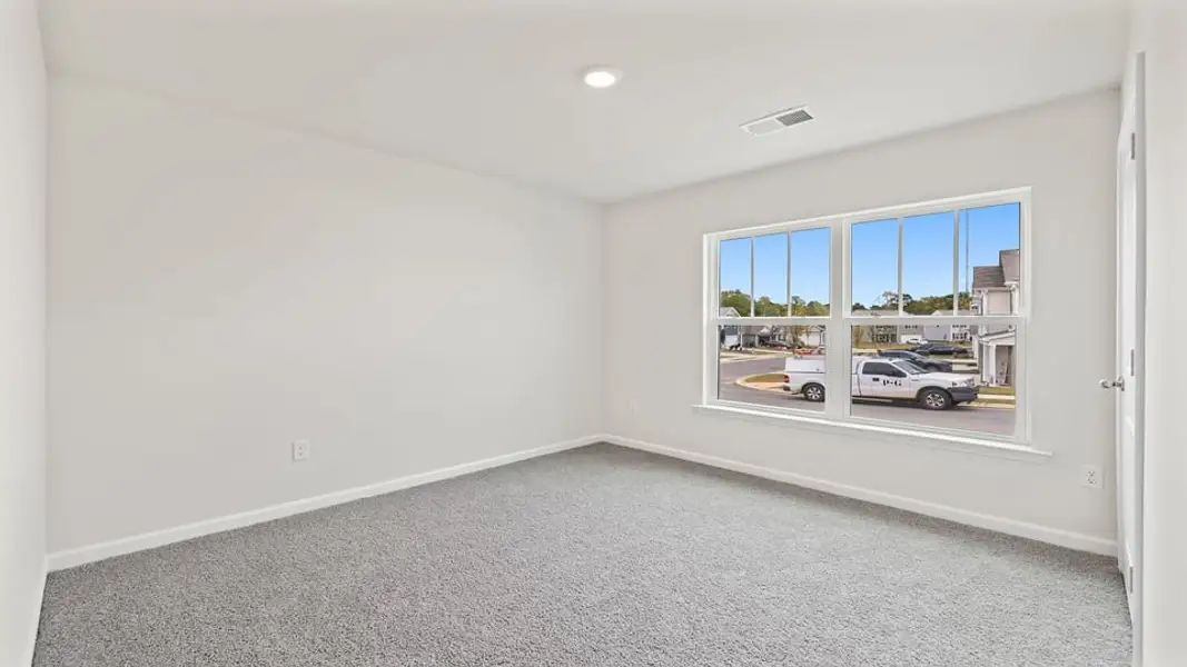Spacious, unfurnished interior of a new home in Harrier Point, Woodruff (Image 13).