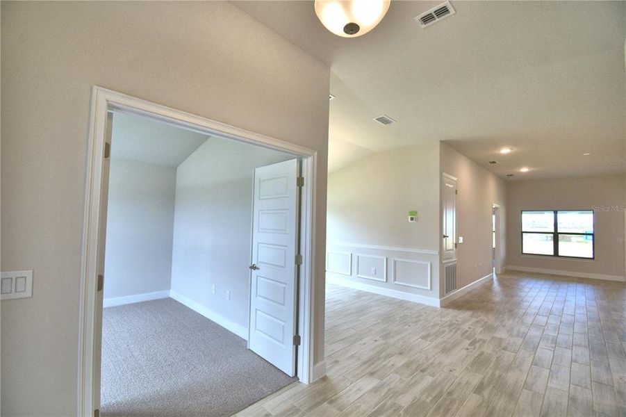 Spacious, unfurnished interior of a new home in , Auburndale (Image 32).