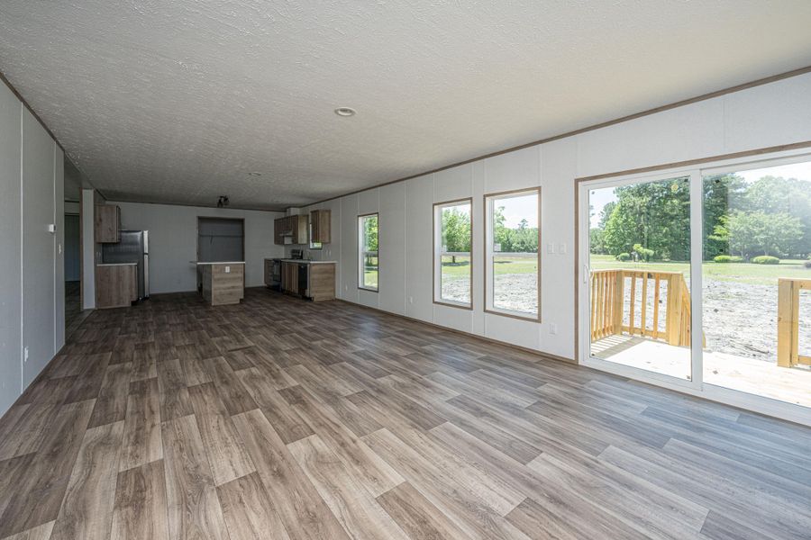 Spacious, unfurnished interior of a new home in , St. George (Image 16).