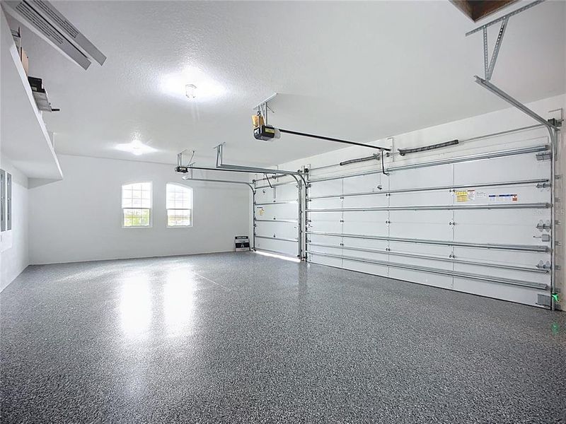 Spacious, unfurnished interior of a new home in Hampton Lakes, Sarasota (Image 40). Spacious, unfurnished interior of a new home in Hampton Lakes, Sarasota (Image 40).