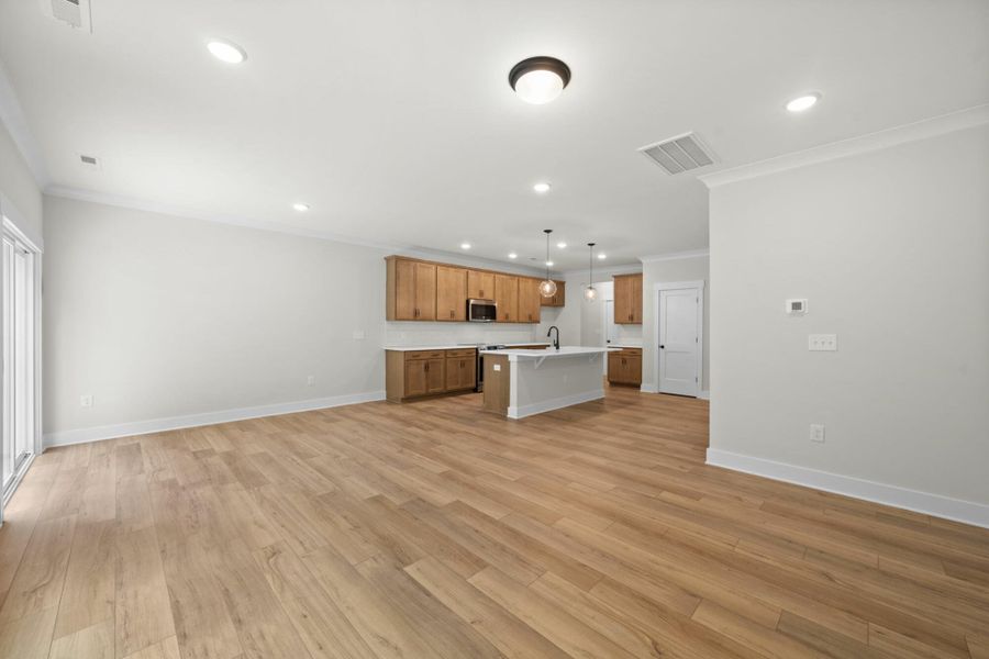 Spacious, unfurnished interior of a new home in Harbor Crossing, Greensboro (Image 17).