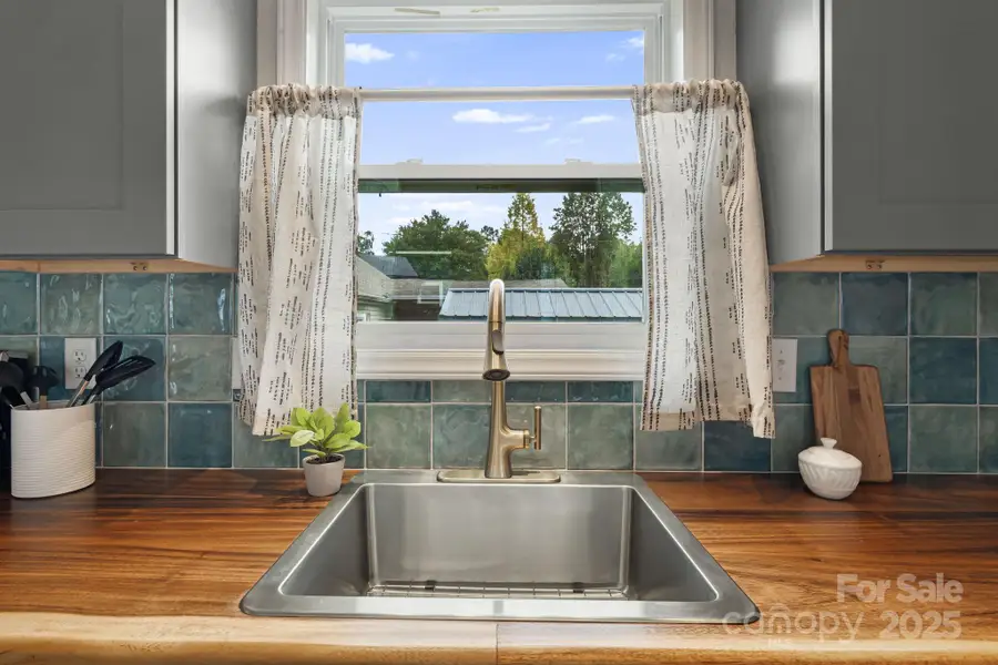 Image 30 of a home in . Image 30 of a home in .